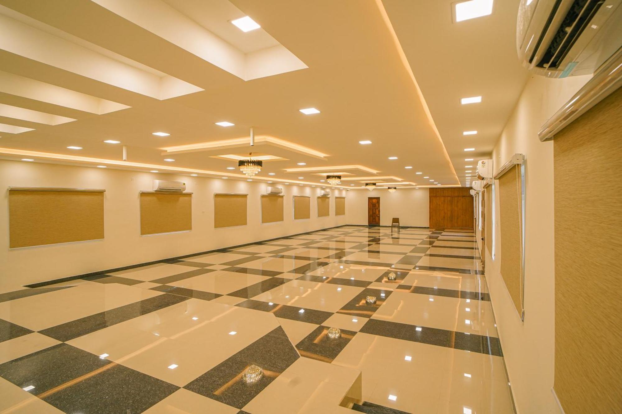 Tpc Camphor Hotel Tiruchirappalli Kültér fotó